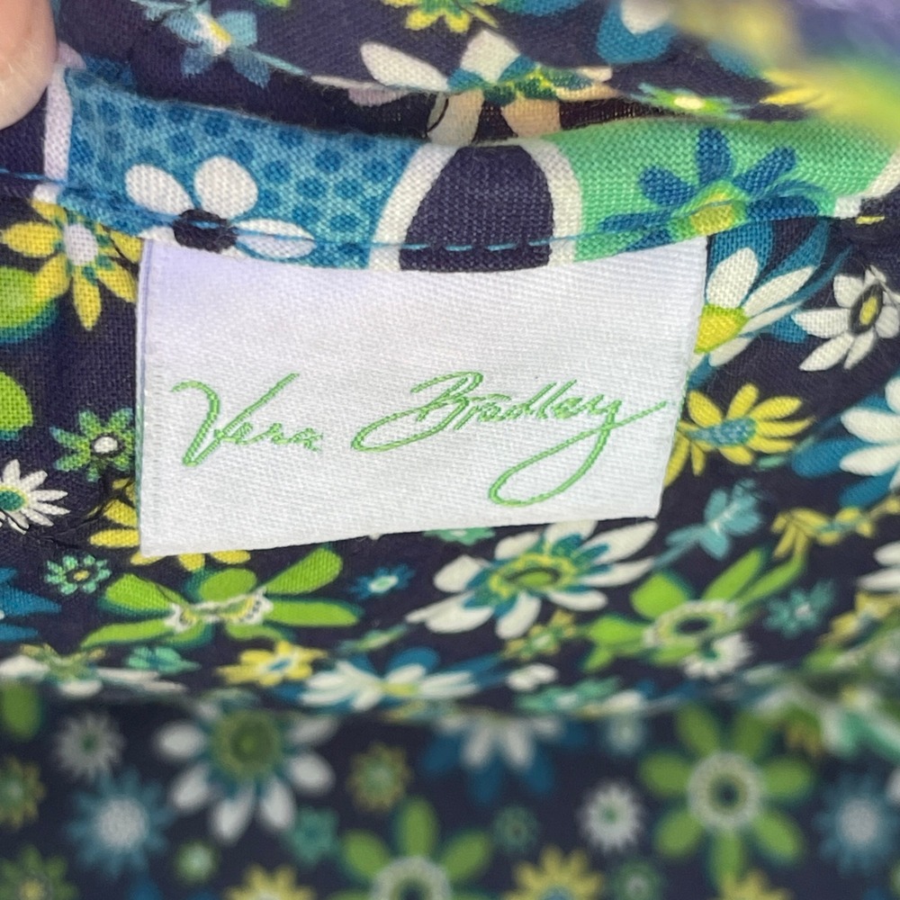 Vera Bradley Retired Daisy Daisy Pattern In Blue with Green Geometric Floral‎ - Picture 8 of 13